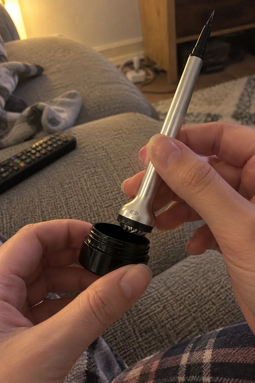 Tampon Eyeliner Symétrique — photo d'un client 3